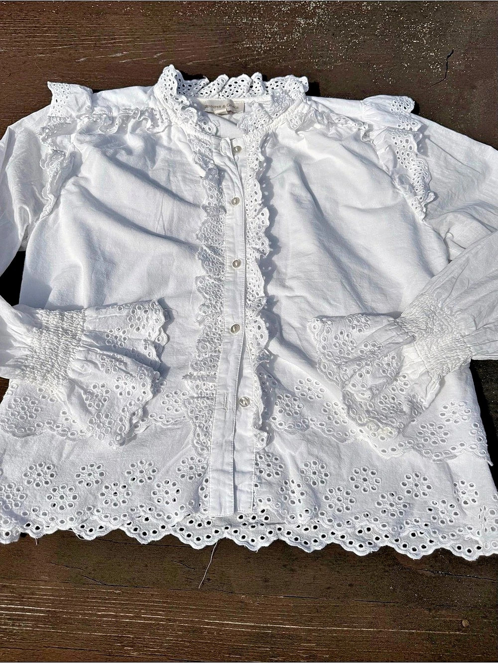 Jennifer & Grace Eyelet Lace Blouse in White Size Small Like New